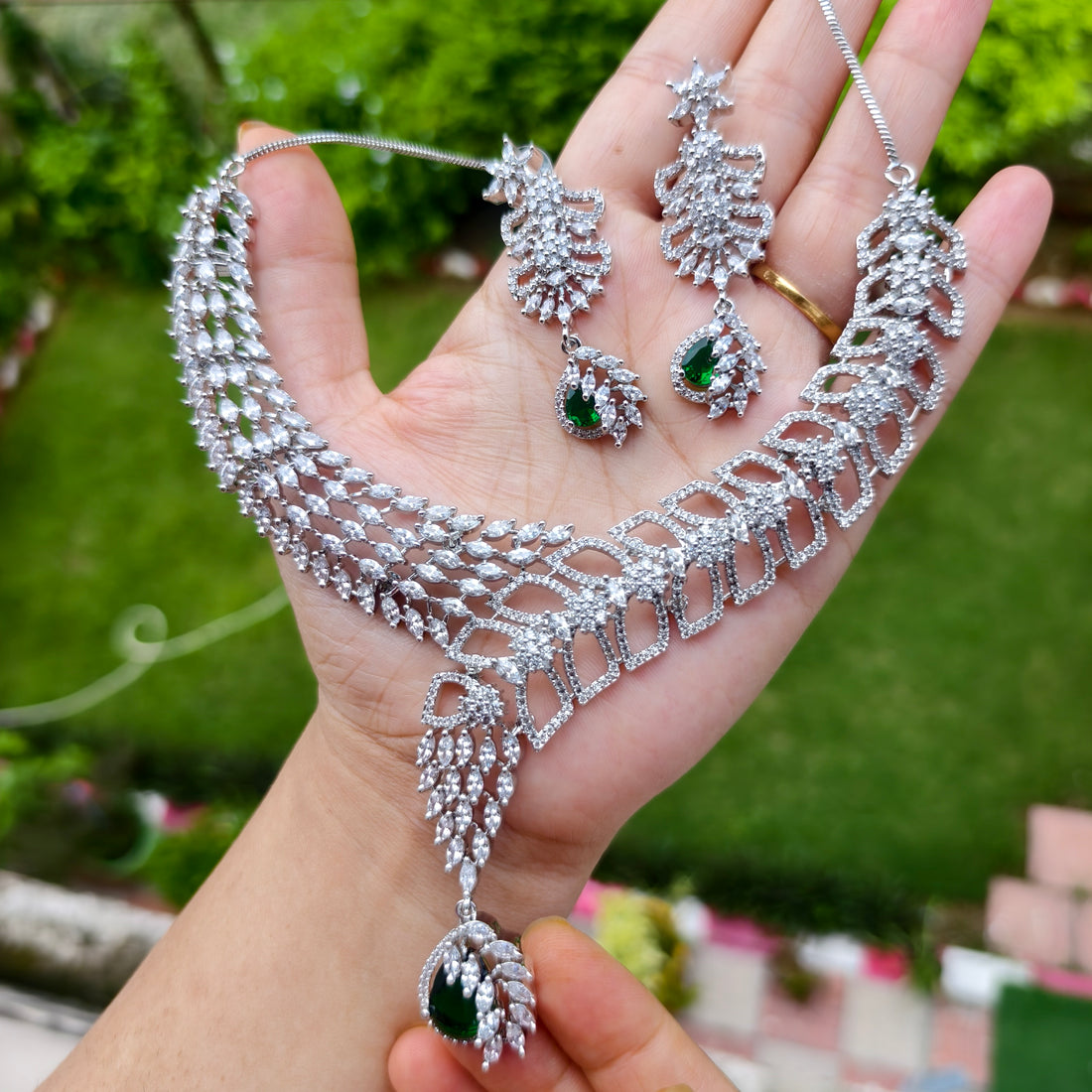 Oval Women Diamond Necklace