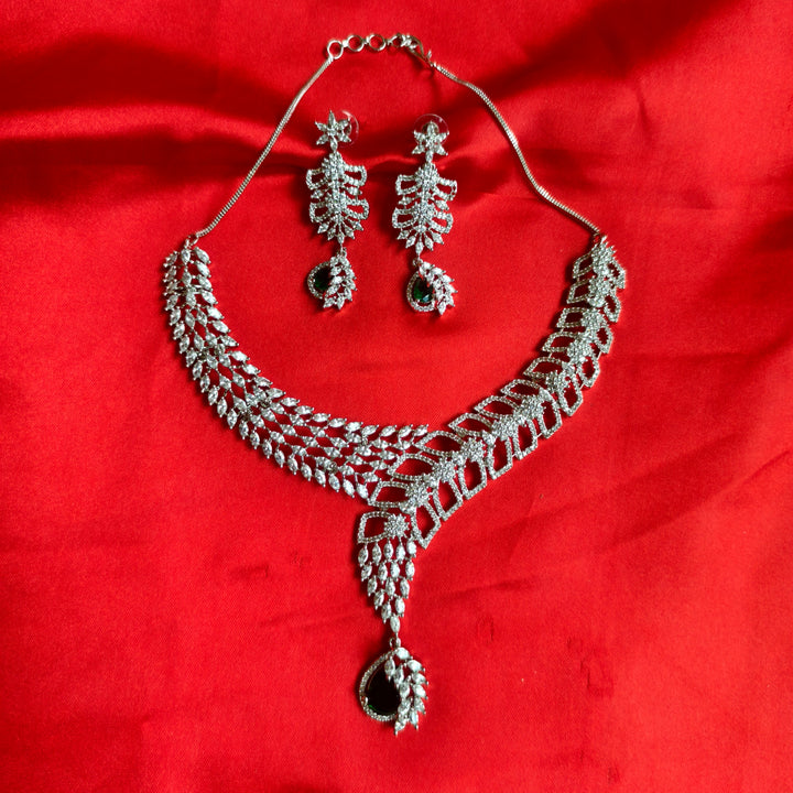 Oval Women Diamond Necklace