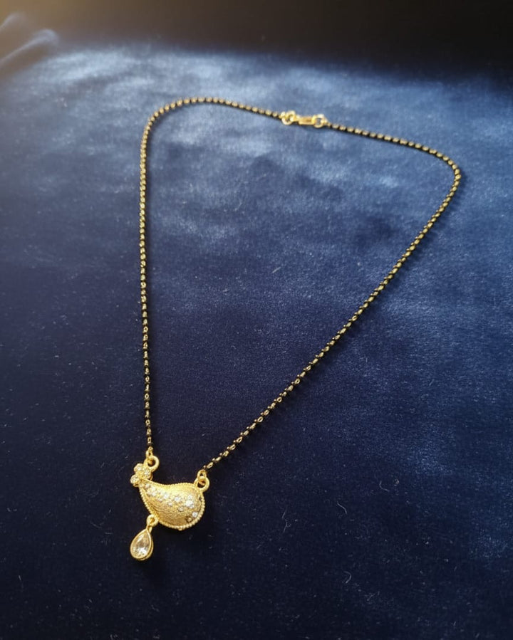 PNKCO Gold-Plated Necklace Set