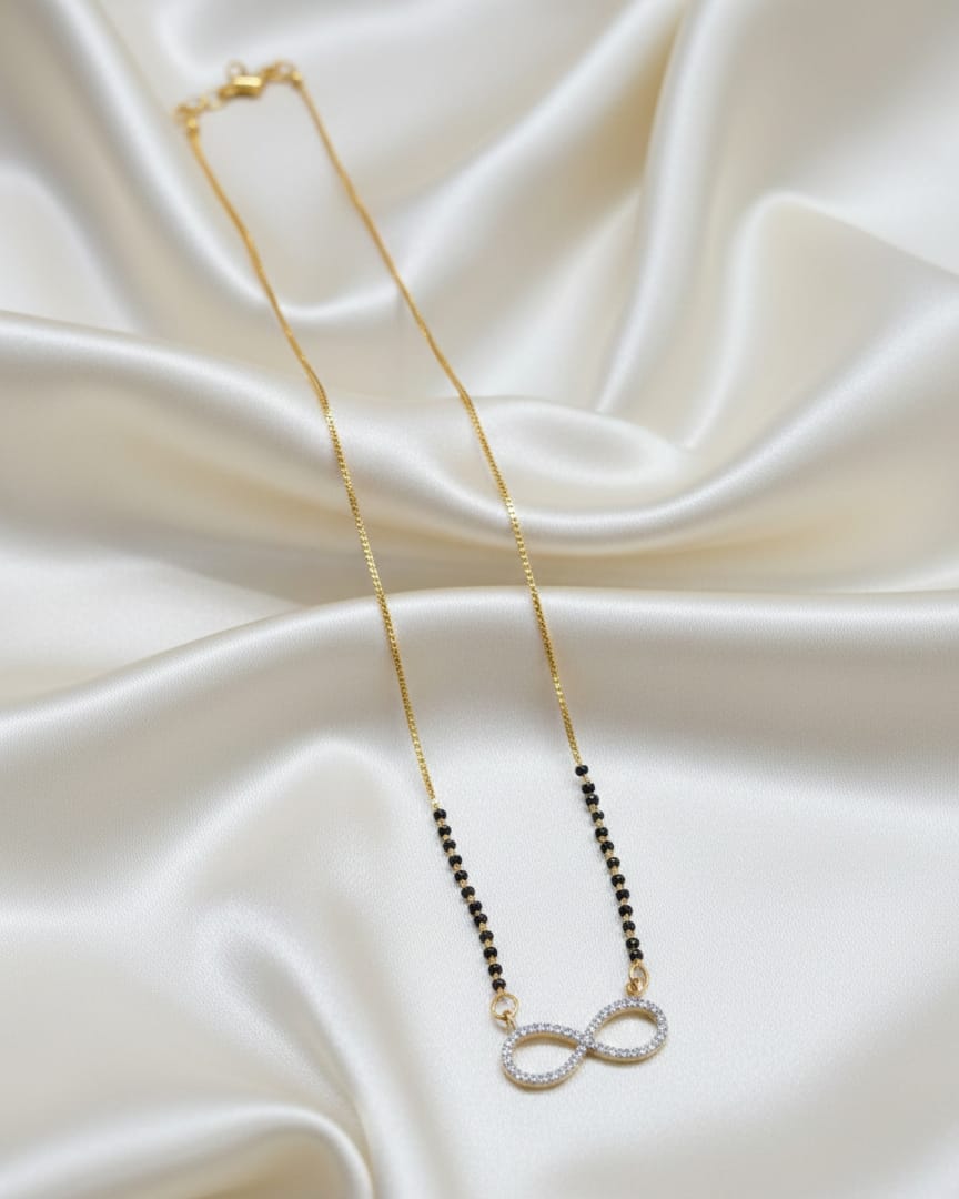 PNKCO Gold-Plated Necklace Set