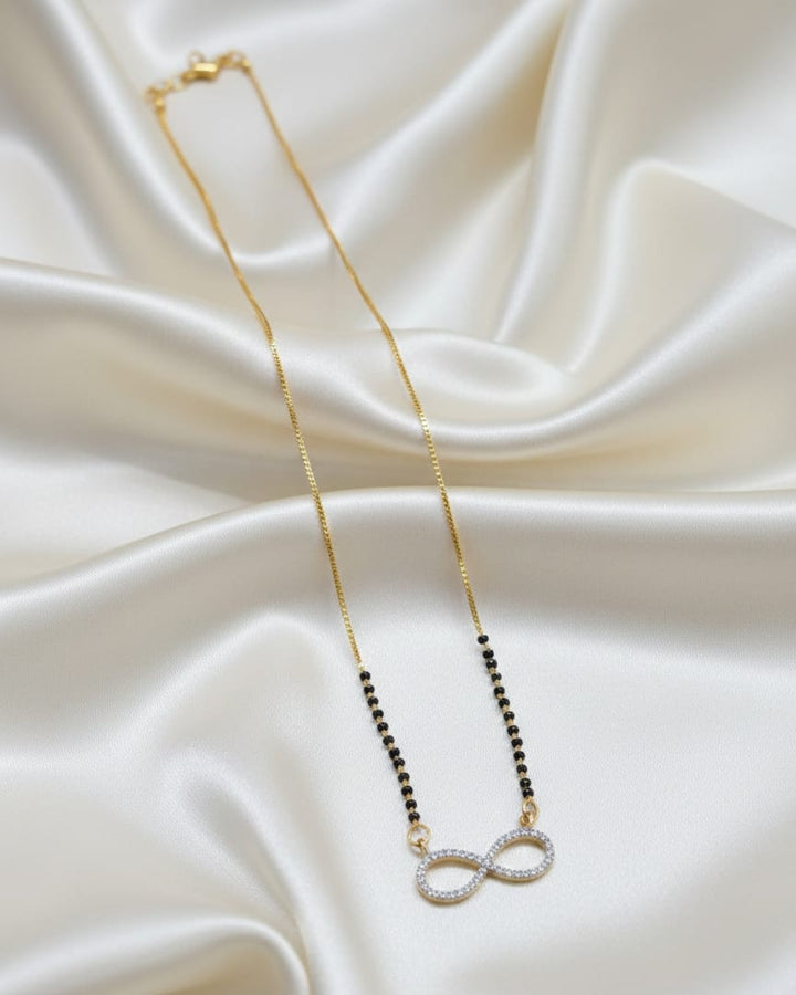 PNKCO Gold-Plated Necklace Set