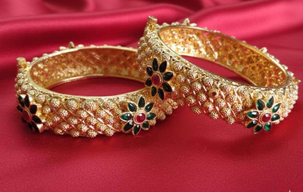 Traditional Gajmukh Bangles