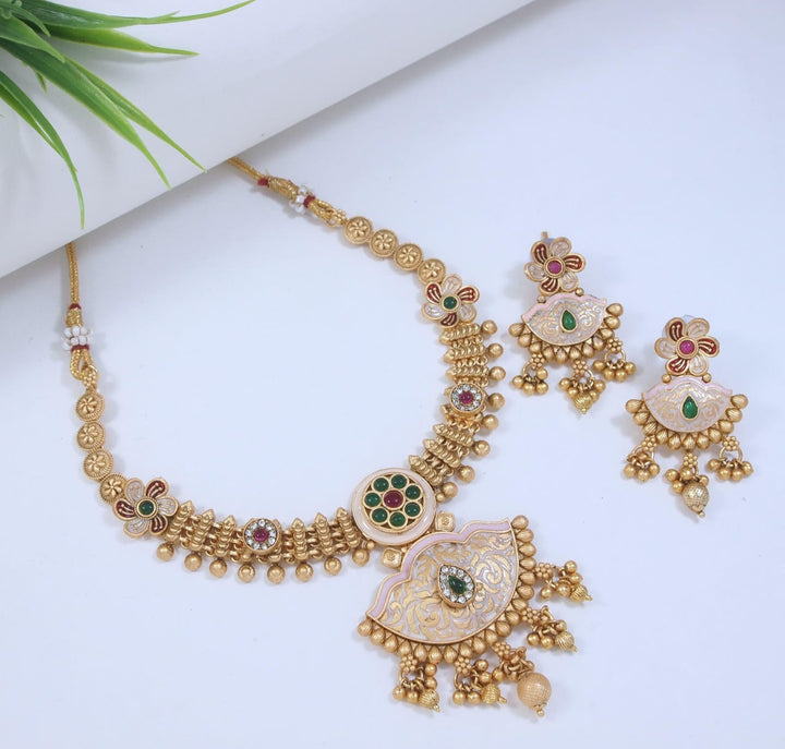 PNKCO Gold-Plated Necklace Set