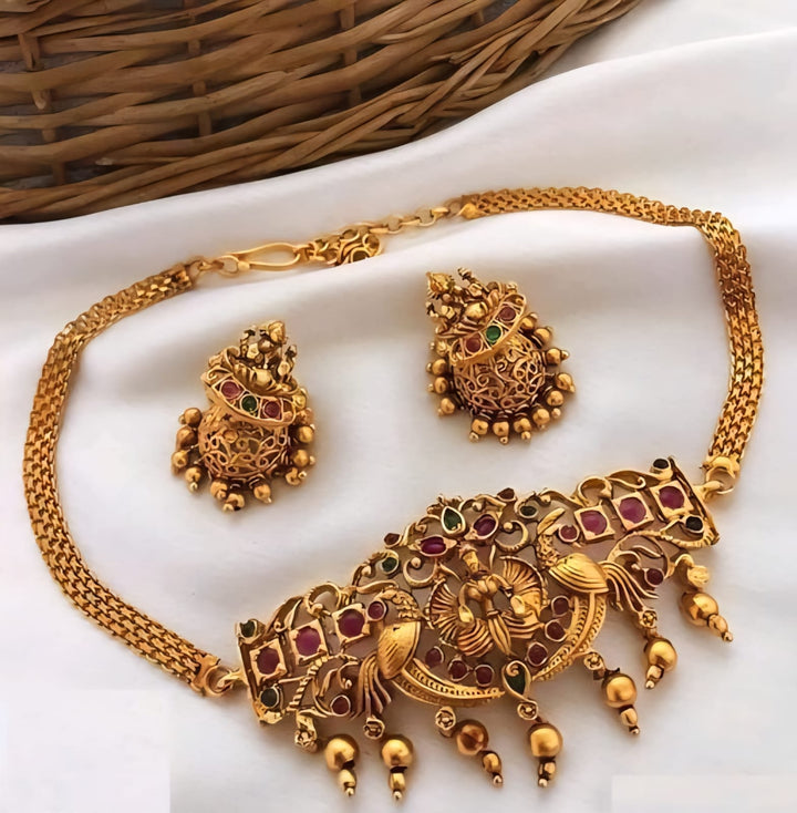 PNKCO Gold-Plated Necklace Set